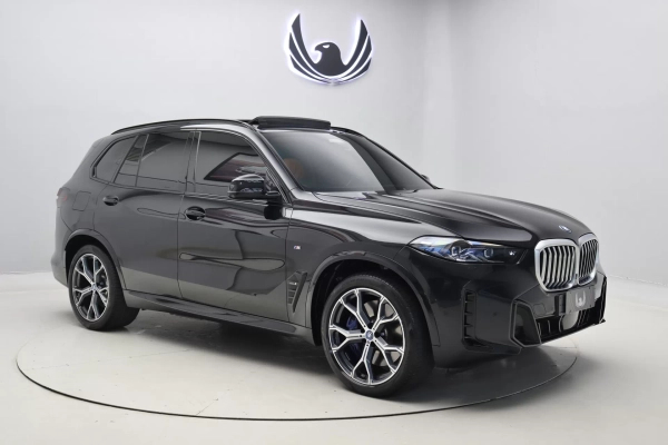 Foto do veículo BMW X5 xDrive50e M Sport 2023/2024 32.240 KM R$ 605.000,00