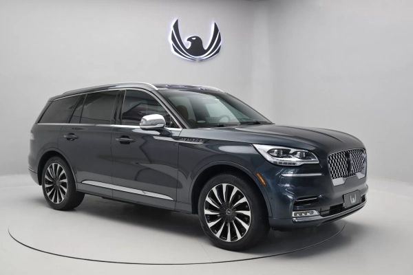 Foto do veículo LINCOLN AVIATOR Hybrid AWD | 6 Lugares 2020/2020 20.800 KM R$ 749.000,00