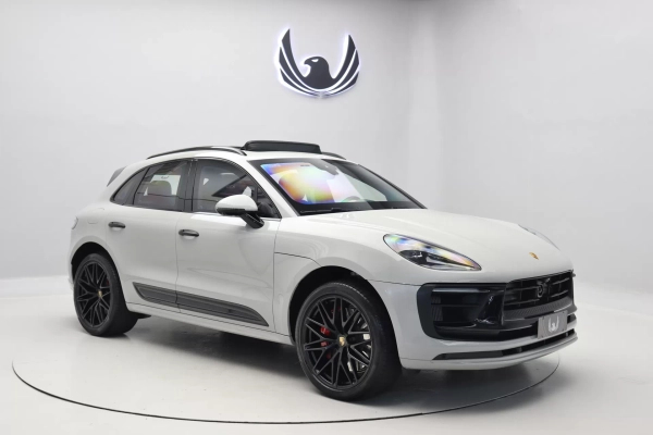 Foto do veículo PORSCHE MACAN GTS 2021/2022 11.400 KM R$ 645.000,00