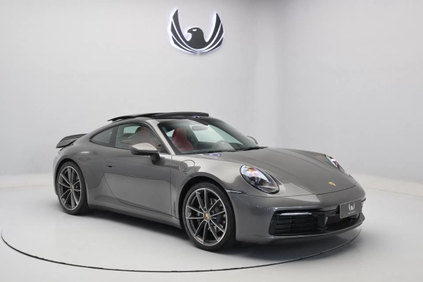 Foto do veículo PORSCHE 911 Carrera 2021/2021 21.600 KM R$ 699.000,00