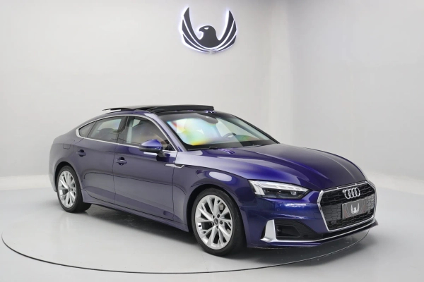 Foto do veículo AUDI A5 2.0 TFSI GASOLINA SPORTBACK PRESTIGE PLUS S TRONIC 2021/2022 33.500 KM R$ 220.000,00