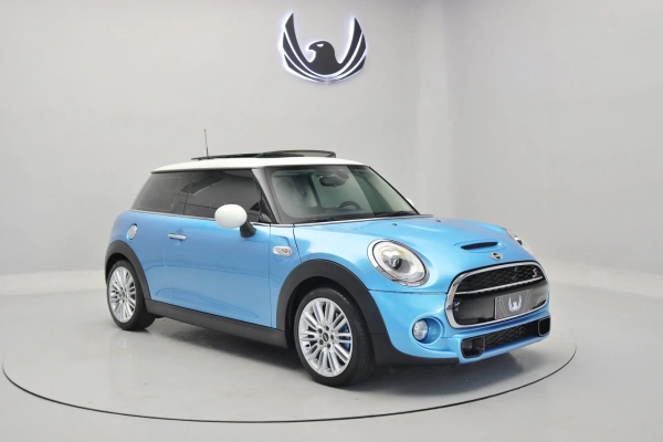 Foto do veículo MINI COOPER S Exclusive 2016/2017 94.000 KM R$ 93.000,00
