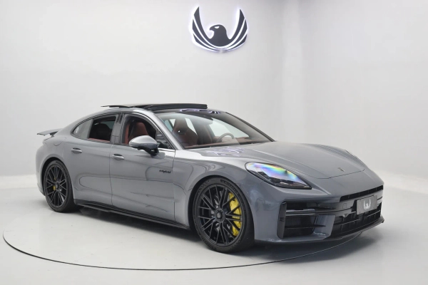 Foto do veículo PORSCHE PANAMERA Turbo S E-Hybrid 2025/2025 459 KM R$ 1.790.000,00