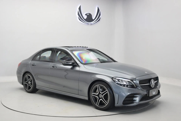 Foto do veículo MERCEDES-BENZ C 300 Sport 2019/2019 46.200 KM R$ 199.000,00