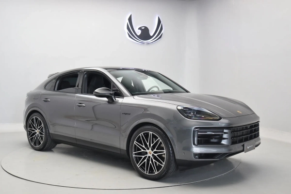 Foto do veículo PORSCHE CAYENNE Coupé E-Hybrid 2025/2026 1.120 KM R$ 860.000,00