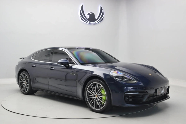 Foto do veículo PORSCHE PANAMERA 4S E-Hybrid 2021/2021 18.830 KM R$ 650.000,00