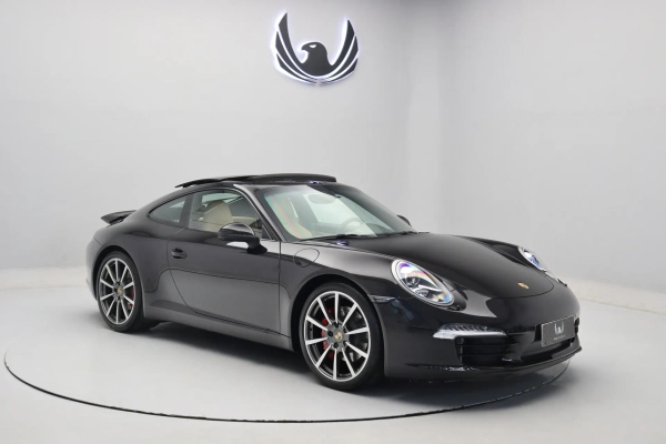 Foto do veículo PORSCHE 911 Carrera S 2014/2014 45.500 KM R$ 575.000,00