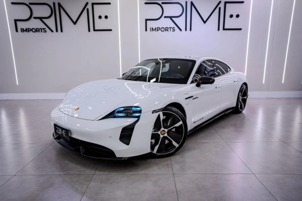 Foto do veículo PORSCHE TAYCAN TURBO ELÉTRICO 2022/2022 4.900 KM R$ 639.900,00