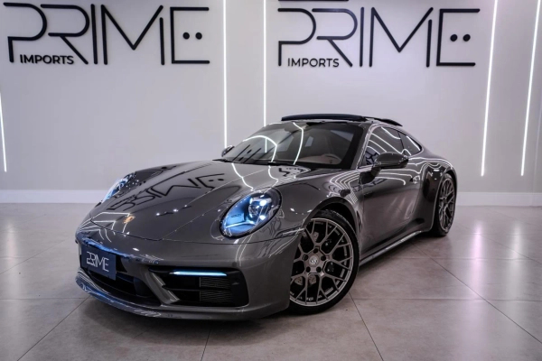 Foto do veículo PORSCHE 911 3.0 24V H6 GASOLINA CARRERA S PDK 2024/2024 3.900 KM R$ 1.099.900,00
