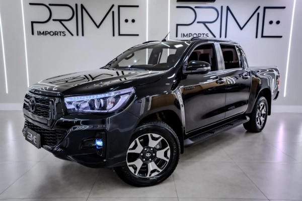 Foto do veículo TOYOTA HILUX 2.8 SRX 4X4 CD 16V DIESEL 4P AUTOMÁTICO 2019/2020 78.900 KM R$ 224.900,00