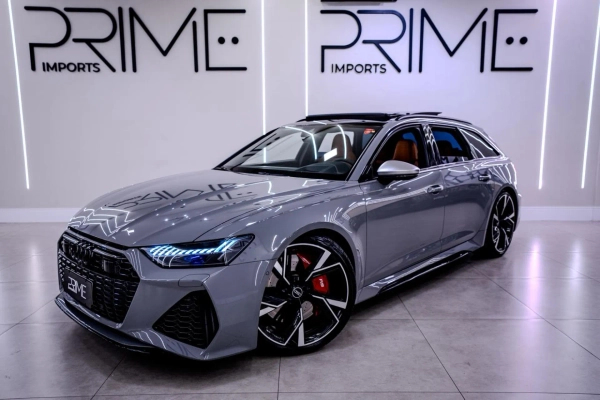 Foto do veículo AUDI RS6 4.0 AVANT V8 TWINTURBO MHEV TIPTRONIC 2021/2021 33.900 KM R$ 789.900,00