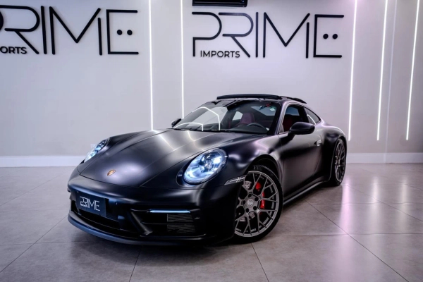 Foto do veículo PORSCHE 911 3.0 24V H6 GASOLINA CARRERA S PDK 2022/2023 9.900 KM R$ 899.900,00