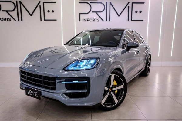 Foto do veículo PORSCHE CAYENNE 3.0 V6 E-HYBRID COUPÉ AWD TIPTRONIC S 2024/2024 18.900 KM R$ 759.900,00