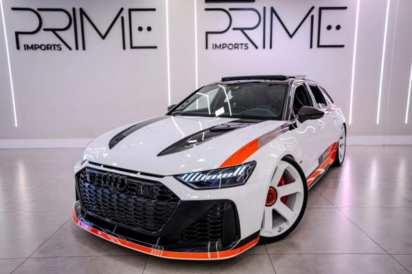 Foto do veículo AUDI RS6 4.0 V8 TFSI MHEV AVANT GT TIPTRONIC 2025/2025 1.900 KM R$ 1.999.800,00