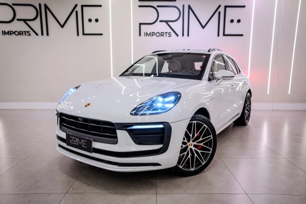Foto do veículo PORSCHE MACAN 2.0 TURBO GASOLINA PDK 2023/2023 39.900 KM R$ 449.900,00