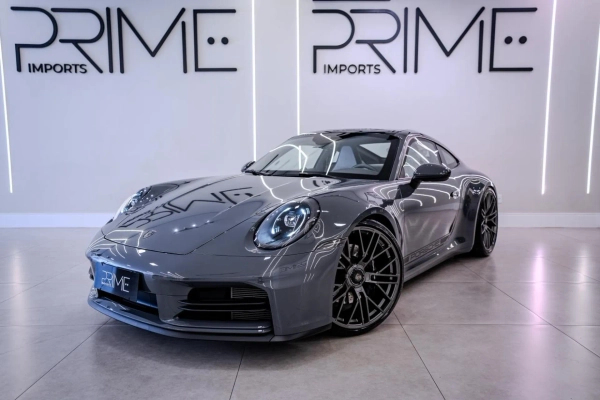 Foto do veículo PORSCHE 911 3.0 24V H6 GASOLINA CARRERA PDK 2025/2026 7.700 KM R$ 1.199.900,00