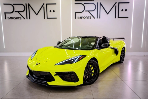 Foto do veículo CHEVROLET CORVETTE 6.2 V8 LT3 GASOLINA STINGRAY CONVERSIVEL AUTOMÁTICO 2023/2023 8.900 KM R$ 1.199.900,00