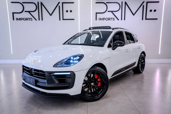 Foto do veículo PORSCHE MACAN 2.9 V6 BITURBO GASOLINA GTS PDK 2024/2024 5.900 KM R$ 648.900,00