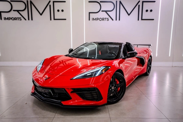 Foto do veículo CHEVROLET CORVETTE 6.2 V8 LT1 GASOLINA STINGRAY CONVERSIVEL AUTOMÁTICO 2022/2022 11.900 KM R$ 998.900,00