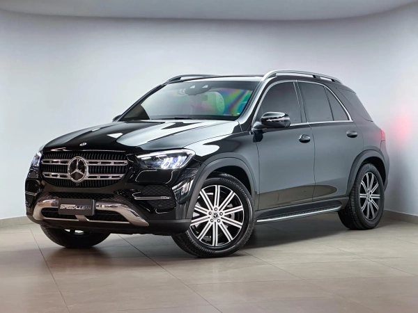 Foto do veículo MERCEDES-BENZ GLE 450d 3.0 I6 MHEV DIESEL 4MATIC 9G-TRONIC 2024/2025 6.576 KM R$ 749.999,00