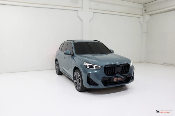 Foto do veículo BMW X1 2.0 16V TURBO GASOLINA SDRIVE20I M SPORT STEPTRONIC 2023/2023 54.360 KM R$ 259.900,00