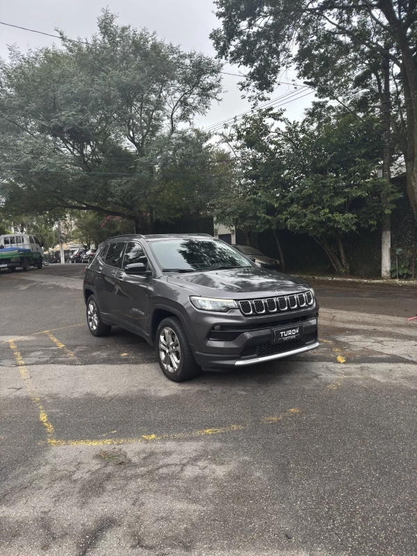 Foto do veículo JEEP COMPASS 1.3 T270 TURBO FLEX LONGITUDE AT6 2022/2023 29.900 KM R$ 129.990,00