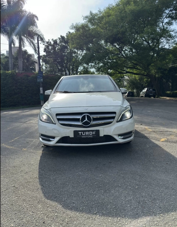 Foto do veículo MERCEDES-BENZ B 200 1.6 SPORT TURBO GASOLINA 4P AUTOMÁTICO 2014/2014 92.000 KM R$ 67.990,00