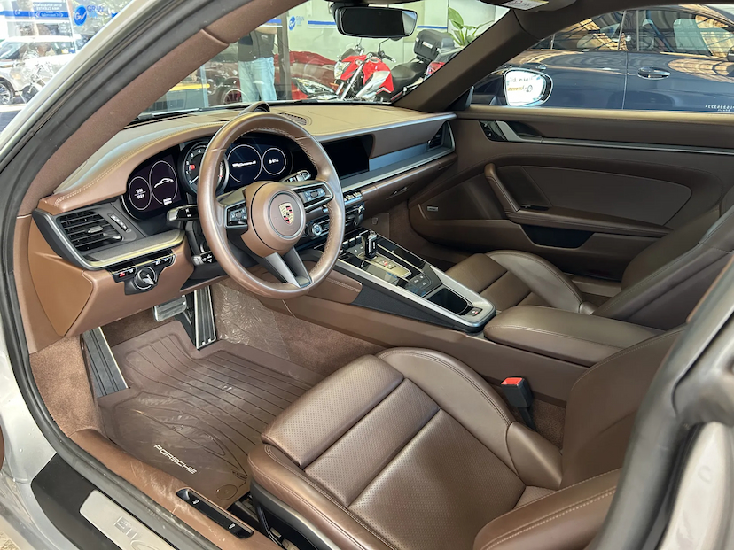 Foto do veículo PORSCHE 911 3.0 24V H6 GASOLINA CARRERA S PDK 2020 20.333 KM R$ 718.000,00