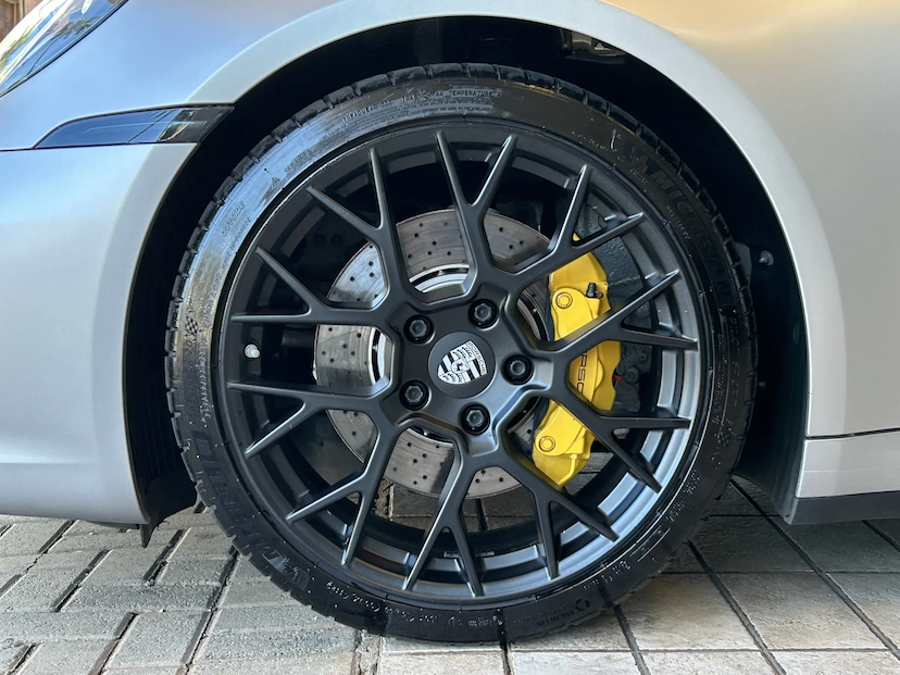 Foto do veículo PORSCHE 911 3.0 24V H6 GASOLINA CARRERA S PDK 2020 20.333 KM R$ 718.000,00