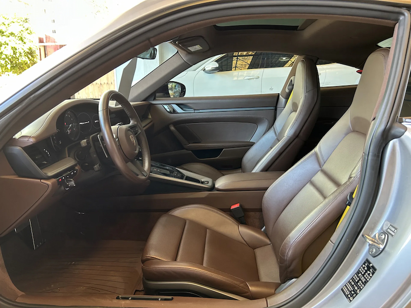 Foto do veículo PORSCHE 911 3.0 24V H6 GASOLINA CARRERA S PDK 2020 20.333 KM R$ 718.000,00