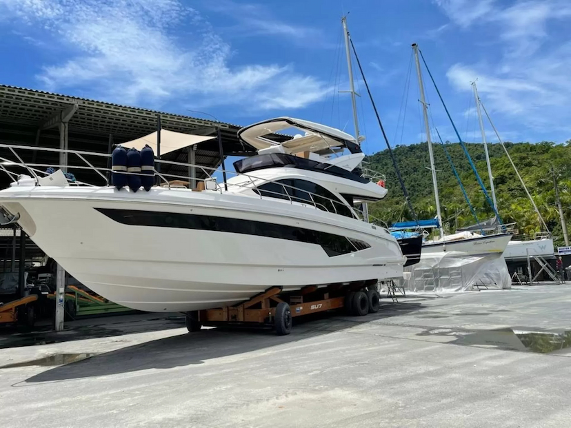 Foto do veículo INTERMARINE 62 0 MILHAS 11.000.000,00