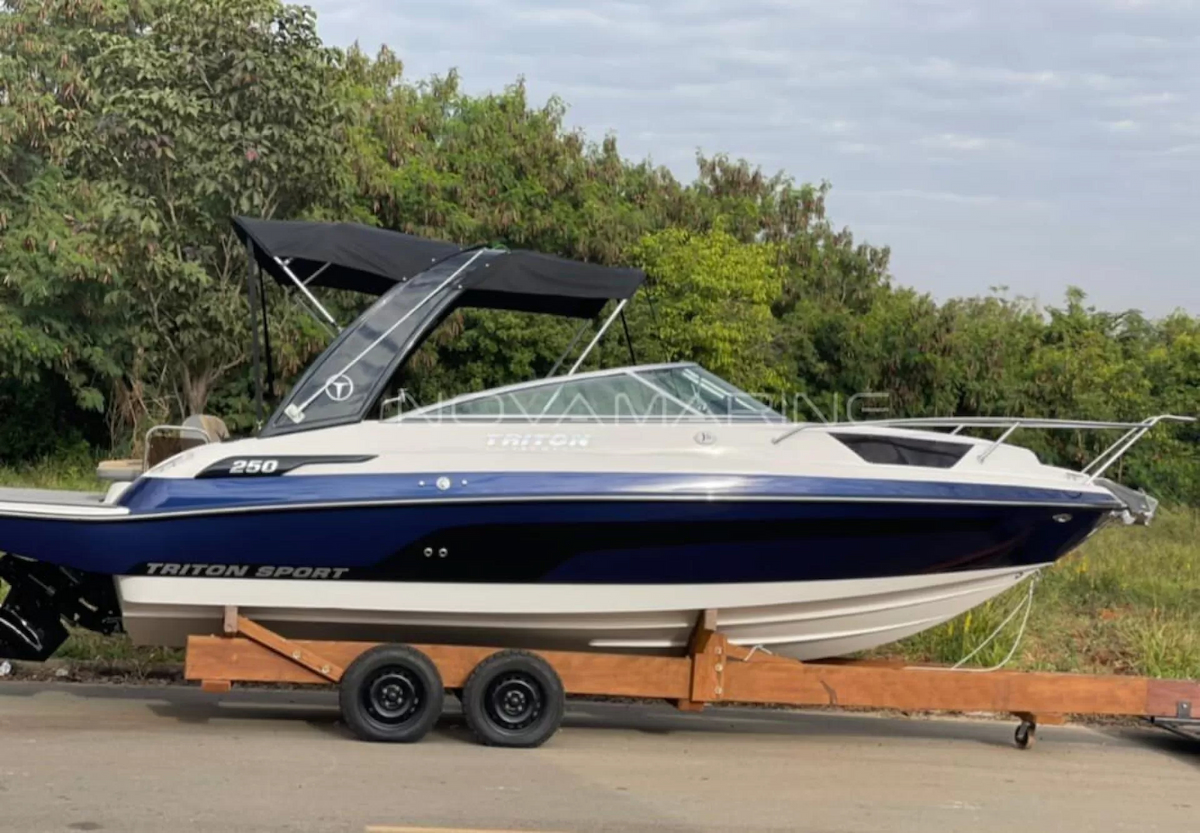 Foto do veículo Triton Yachts T250 Cab 2021/2021 80 HORAS Sob Consulta