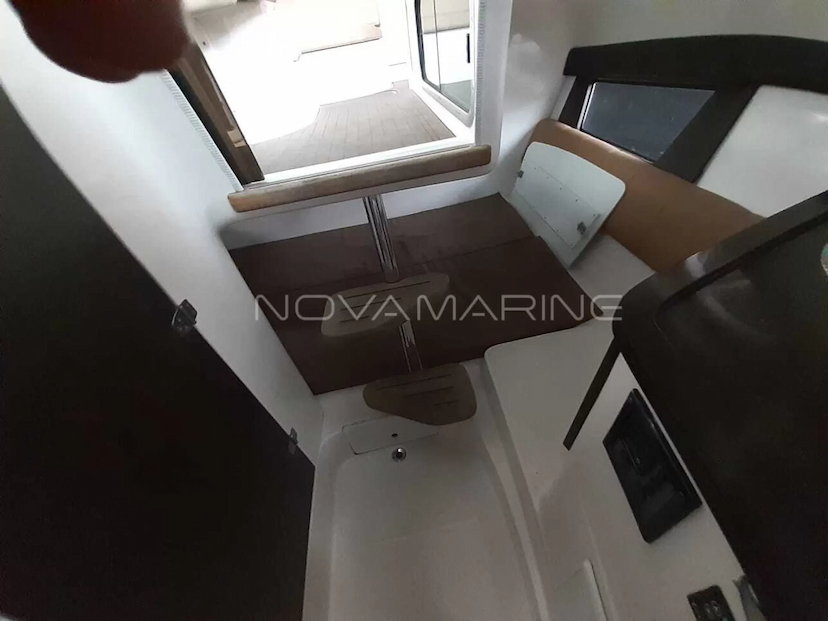 Foto do veículo Triton Yachts 300 2015 Sob Consulta