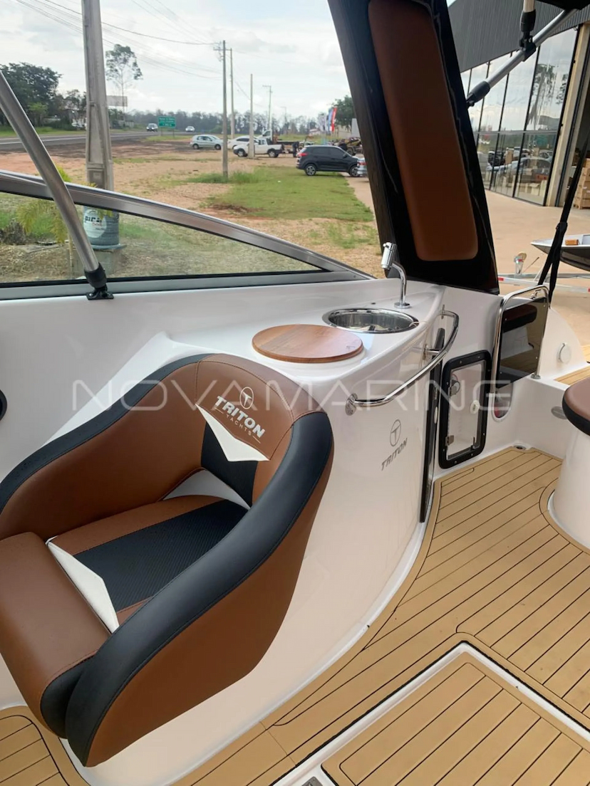 Foto do veículo Triton Yachts 250 Open 2022 Sob Consulta
