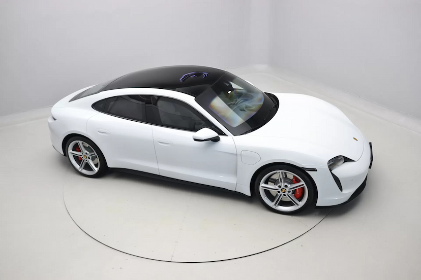 Foto do veículo PORSCHE TAYCAN 4S ELÉTRICO 2023 9.800 KM R$ 590.000,00