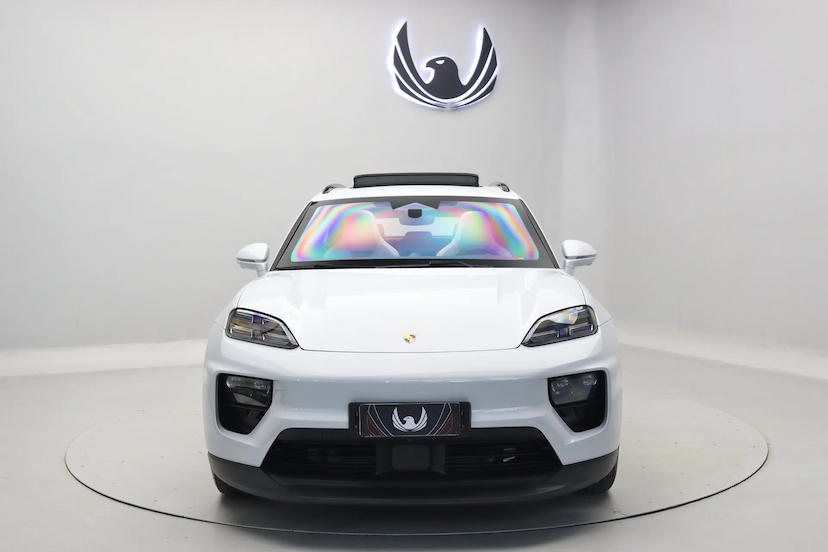 Foto do veículo PORSCHE MACAN 4S ELÉTRICO 2025 27.100 KM R$ 790.000,00