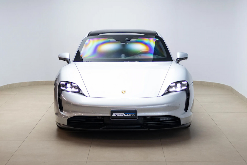 Foto do veículo PORSCHE TAYCAN ELÉTRICO 2021 8.575 KM R$ 450.000,00