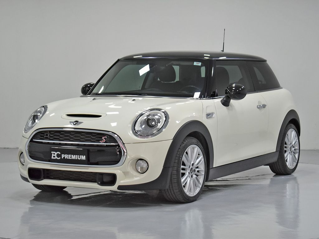 Foto do veículo MINI COOPER COOPER S 2.0 Turbo 16v 3p Aut. 2016/2016 84.935 KM R$ 102.900,00