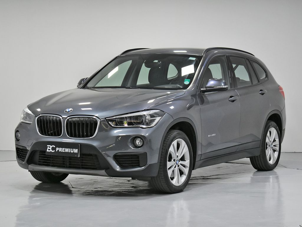 Foto do veículo BMW X1 X1 SDRIVE 20i 2.0/2.0 TB Acti.Flex Aut. 2016/2016 71.287 KM R$ 114.900,00