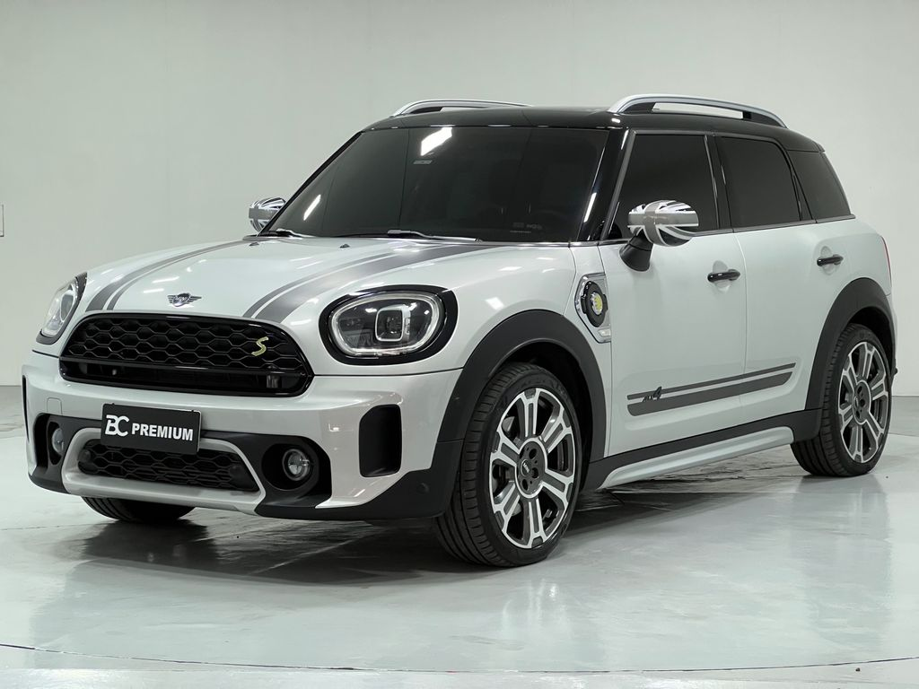 Foto do veículo MINI COOPER Mini COOPER Countryman S E ALL4 1.5 (Híb.) - Prata - 2023 2022/2023 21.879 KM R$ 214.900,00