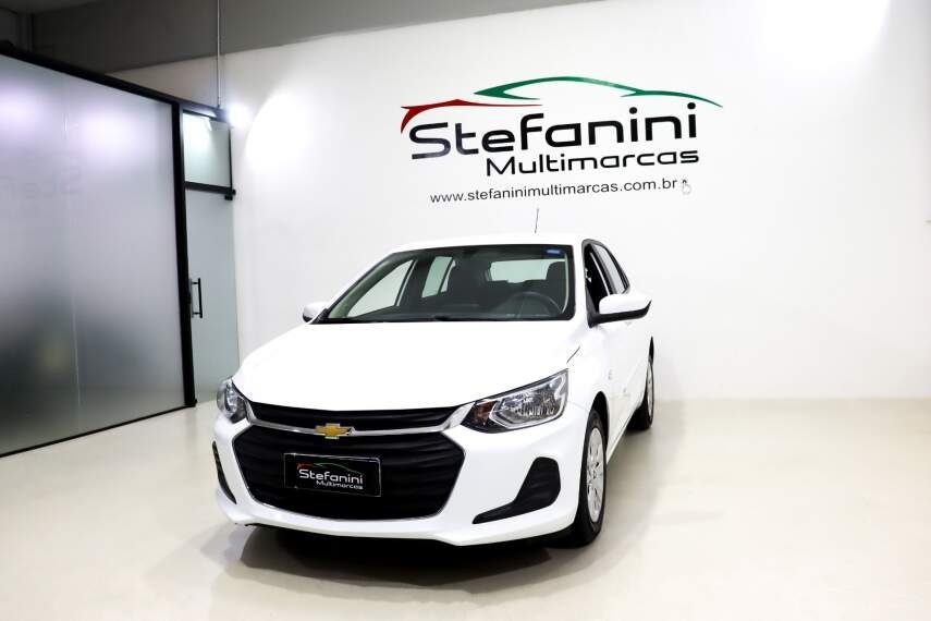 Foto do veículo CHEVROLET ONIX 1.0 FLEX LT MANUAL 2022/2023 81.061 KM R$ 67.990,00