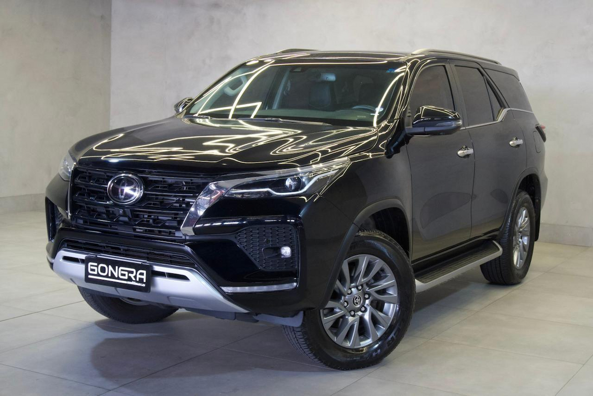 Foto do veículo TOYOTA HILUX SW4 SRX 4X4 2.8 TDI 16V DIES. AUT. 2022/2022 60.733 KM R$ 294.900,00
