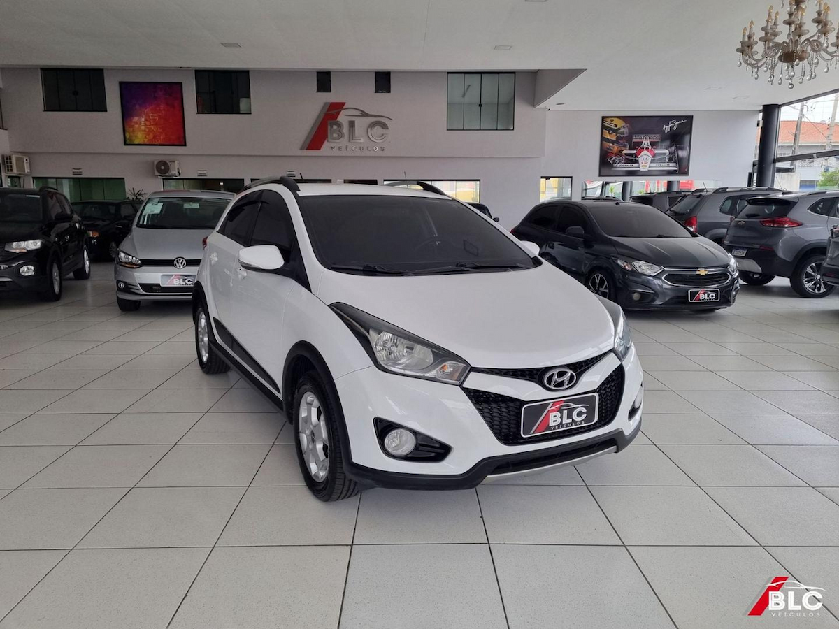 Foto do veículo HYUNDAI HB20X 1.6A STYLE 2013/2014 154.071 KM R$ 57.500,00