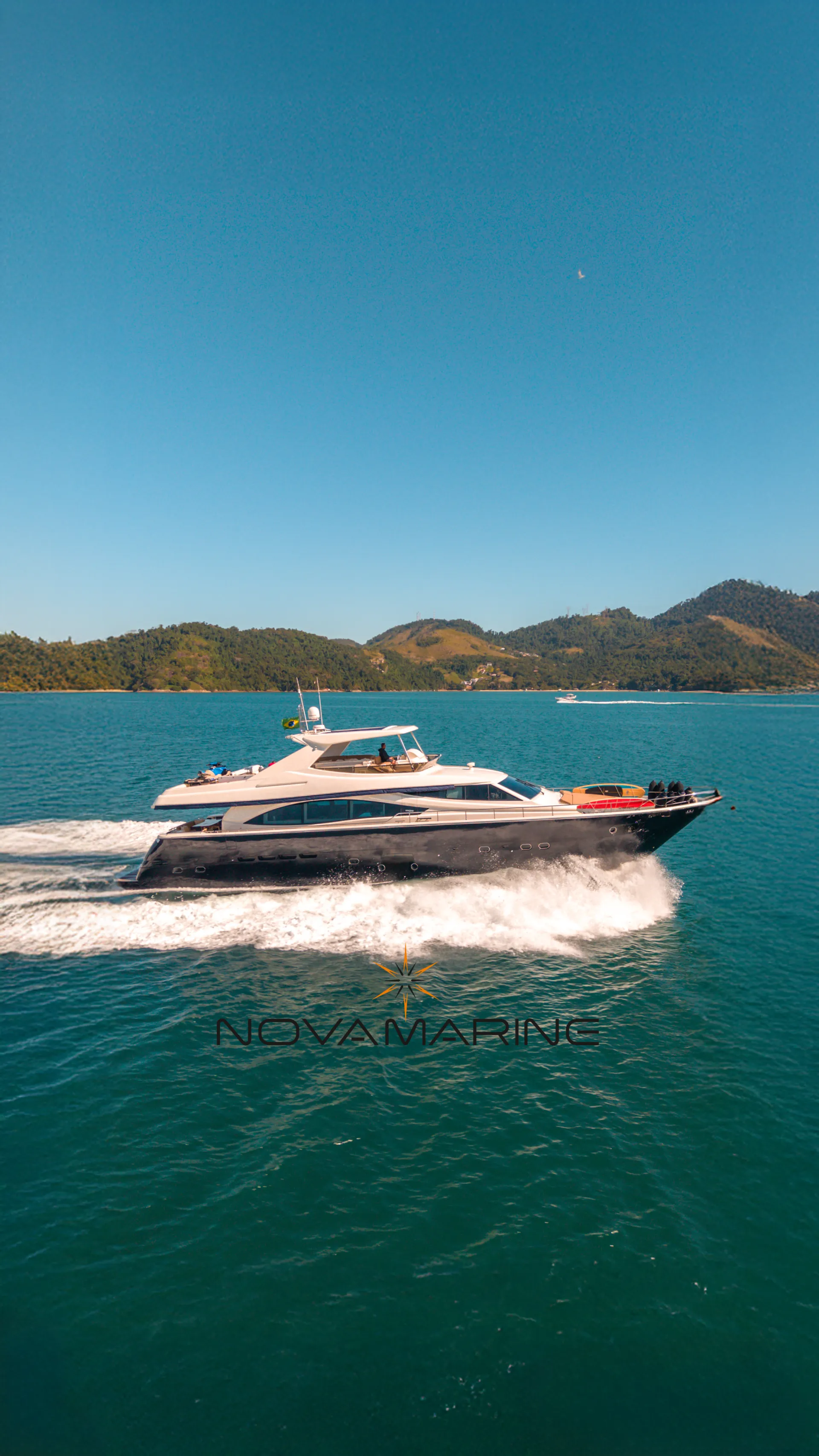 Ferretti  - 830